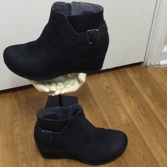 dansko susan ankle boot
